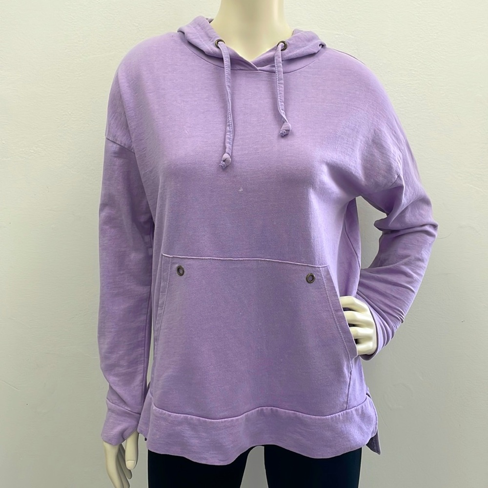 Hooded Pullover in Lilac Mineral Wash